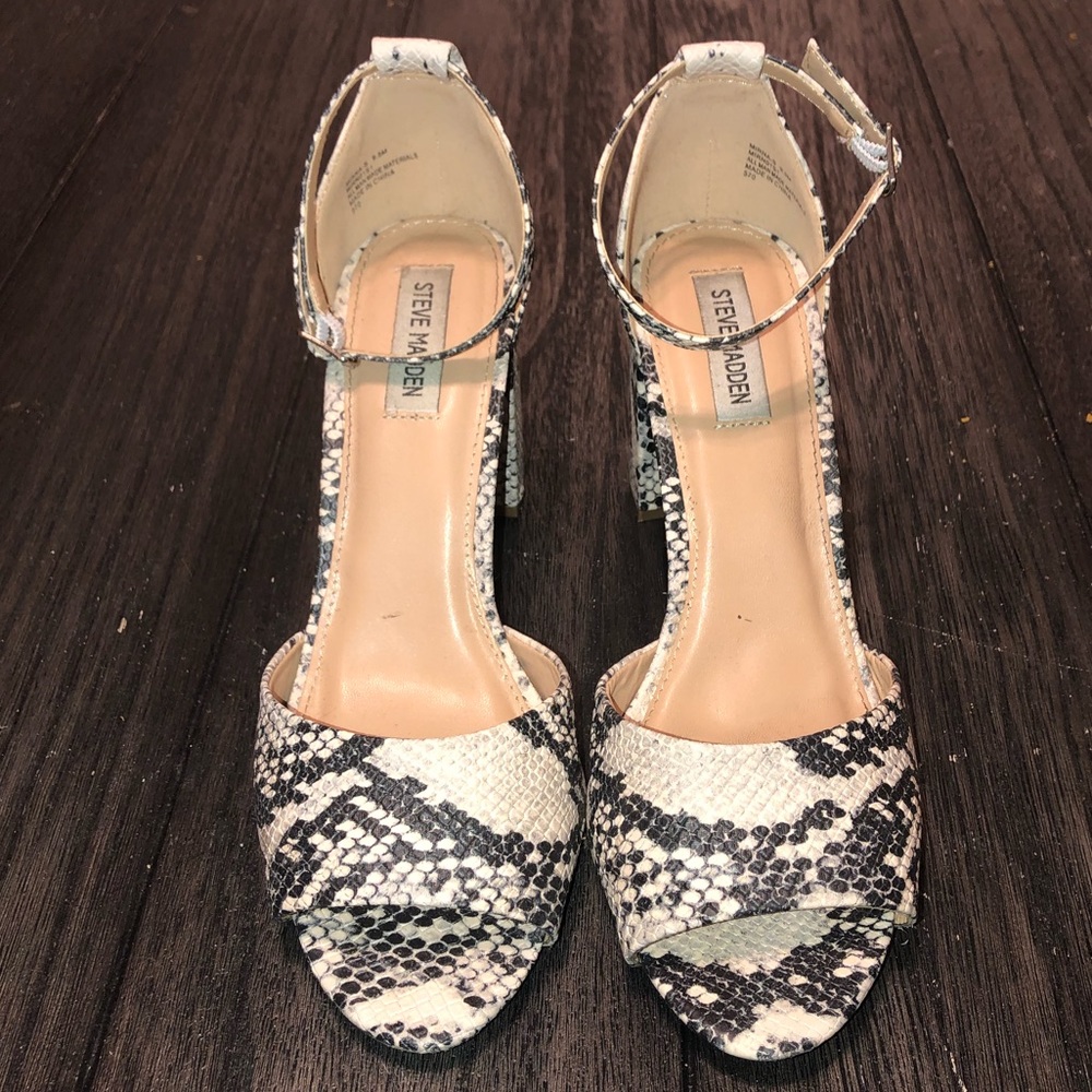 Steve Madden peep toe heels